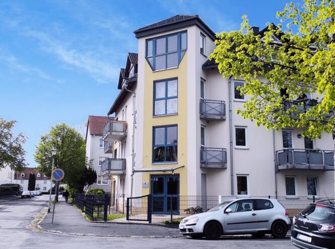 Gebäude-Ansicht der Podologie-Praxis Stets in Heidenau Süd.